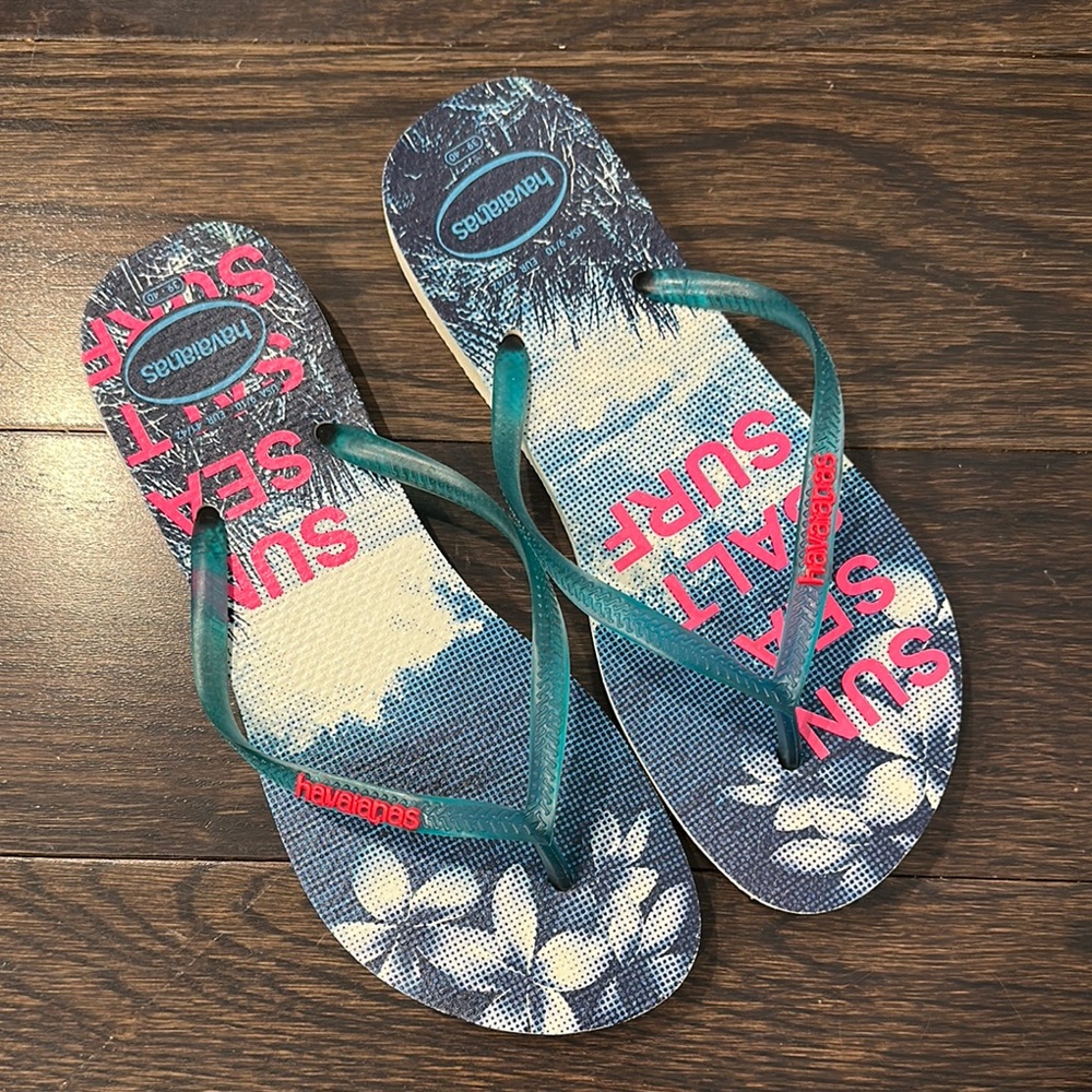 Havaianas Teal and Pink Surf Flip Flops 9/10